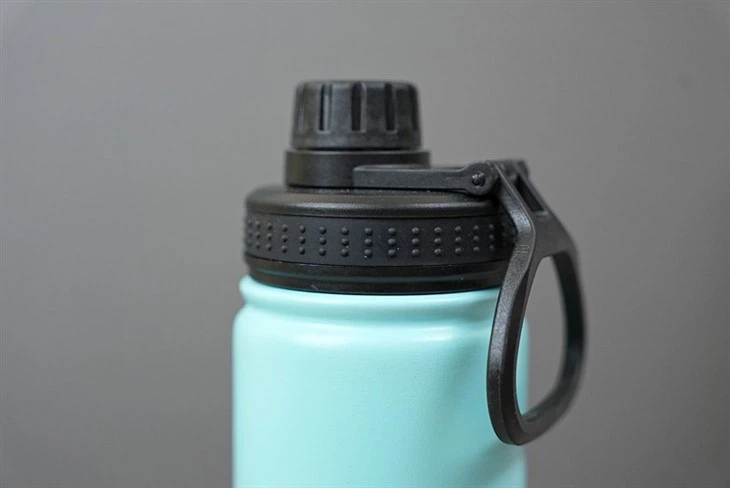 22oz izolirana steklenica za vodo, ki ne pušča, prenosna na prostem